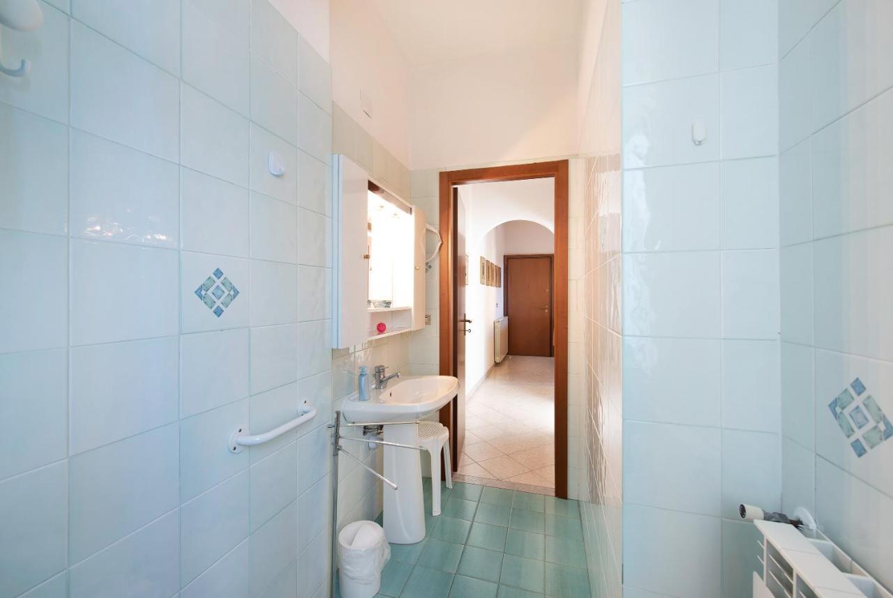 Trilocale Mazzini Con 2 Balconi Apartment วาราซเซ ภายนอก รูปภาพ